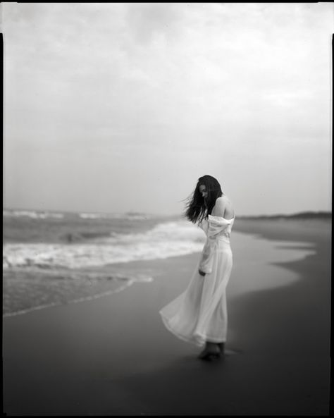 La Mer, photography by Jan Scholz. Yve @ Scheveningen, NL. deardorff 8x10. film. In People, Portrait, Female. Void Photography, Large Format Photography, Beach Shoot, Beach Portraits, Film Inspiration, Shooting Photo, Black And White Portraits, Portrait Inspiration, Photography Women