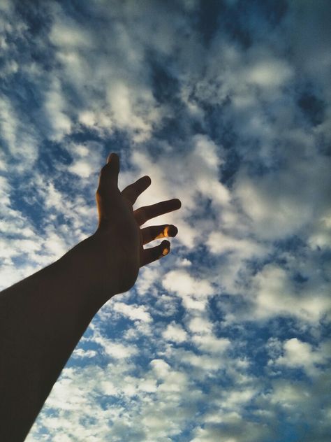 Ride, clouds, hand, love, sky, skies, aesthic, aesthetics, tumblr, tumblrposts, photohrapher, photography, photograph Instagram Dp Aesthetic, Dp Aesthetic, Aesthetic Peace, Picture Cloud, Best Love Pics, Aesthetics Tumblr, Sky Gif, Love Sky, Photography Editing Apps