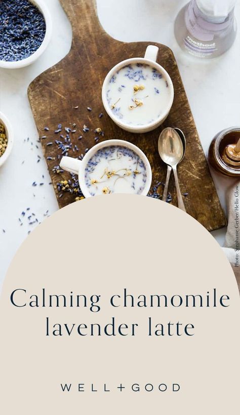 Chamomile Latte, Chamomile Drinks, Chamomile Tea Recipe With Milk, Chamomile Tea Recipe, Chamomile Recipes, Fresh Camomile Tea, Lavender Chamomile Tea, Lavender Latte Recipe, Lavender And Chamomile Tea