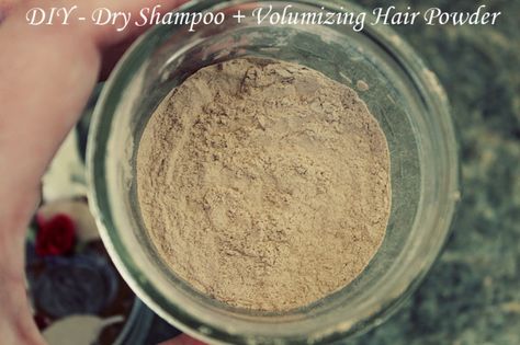 DIY | Dry Shampoo + Volumizing Hair Powder Diy Texture Powder For Hair, Homemade Hair Volumizer, Dry Shampoo Recipe, Hair Volume Powder, Oily Roots, Dry Shampoo Powder, Homemade Body Care, Volumizing Hair, Diy Dry Shampoo