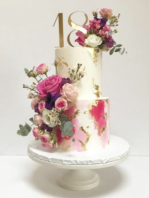 Debut Cake 18th, Floral Cake Birthday, Birthday Cake For Women Elegant, Debut Cake, Vintage Pasta, Tiered Cakes Birthday, 18th Cake, Elegant Birthday Cakes, 18th Birthday Cake