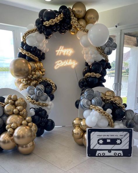 INSPIRATION 🎈 BALLOONS on Instagram: “Simply WOW!!! Credit: @balloonsdatglow #balloons #balloonartist #events #balloongarland #eventinspiration #eventstyle #eventplanner…” Balloons 50th Birthday, Masculine Birthday Decor, Balloon Backdrop Ideas, Hip Hop Birthday Party, 30th Birthday Themes, Decoration For Party, Garland Ideas, Diy Balloon Decorations, Birthday Event