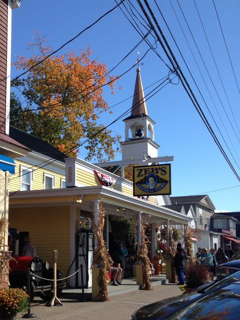 Zeb's in North Conway, NH. An old fashioned General Store full of fun! Zebs General Store, North Conway Nh, North Conway, 2025 Vision, General Store, Places Around The World, Ferry Building San Francisco, Old Fashioned, Favorite Things