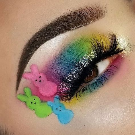 Easter Eyeshadow Looks, Easter Ideas For Adults, Easter Eyeshadow, Easter At Home, Holiday Makeup Looks, Easter Makeup, Cute Eye Makeup, Face Paint Makeup, Eye Makeup Pictures