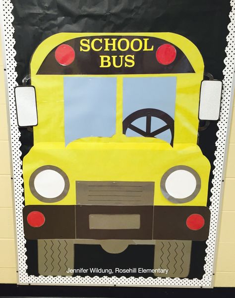 School Bus Bulletin Board Preschool, School Bus Classroom Door, School Bus Door Decoration, Transportation Door Decoration Preschool, Bus Door Decoration, Bus Bulletin Board Ideas, Magic School Bus Classroom Theme, School Bus Bulletin Board, Bus Bulletin Board