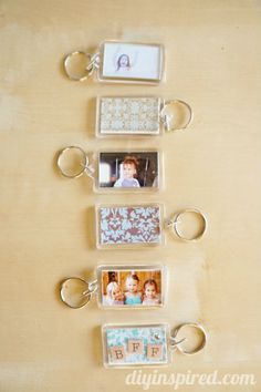 Modpodgeable DIY Photo Key Chains - http://www.diyinspired.com/modpodgeable-diy-photo-key-chains/ #diyinspireddotcom Diy Paper Christmas Ornaments, Key Chains Diy, Picture Keychain, Keychain Craft, Paper Christmas Ornaments, Photo Keychain, Diy Picture, Christmas Gifts For Boyfriend, Fathers Day Crafts