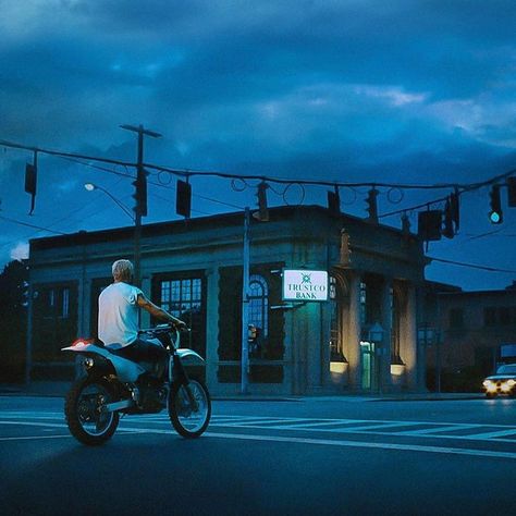 A Place Beyond The Pines, The Place Beyond The Pines, Place Beyond The Pines, Beyond The Pines, Boxing Images, Nocturnal Animals, The Pines, April 16