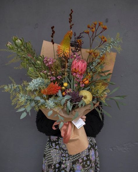 Art Stems On Lygon on Instagram: "Native wildflower bouquet! ✨" Simple Native Bouquet, Native Flower Bouquet, Whimsical Wildflower Bouquet, Desert Wildflower Bouquet, Native Wildflower Bouquet, Wildflower Bouquet Wedding, Native Bouquet, Wild Flower Bouquet, Wild Bouquet