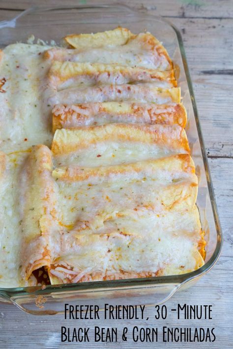 These Black Bean & Corn Enchiladas are a quick and easy vegetarian dish! Perfect for the whole family and freezer friendly! Corn Enchiladas, 5 Dinners, Ugly Kitchen, Vegetarian Enchiladas, Black Bean Corn, Bean Enchiladas, Enchiladas Recipe, Dinners Recipes, Family Favorite Recipes