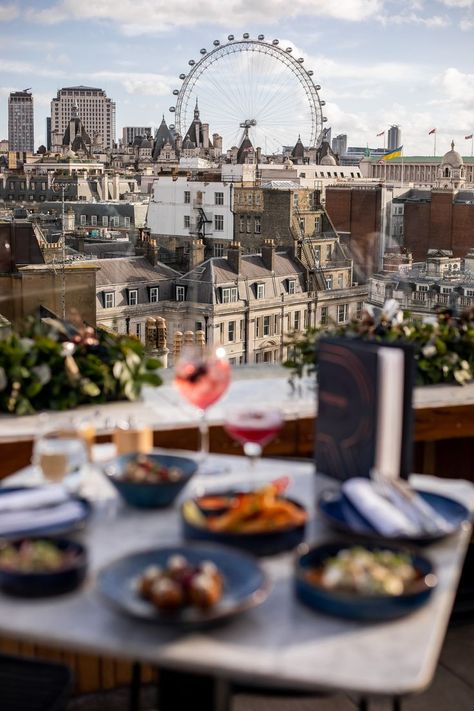 Soho House London, London Rooftop Bar, London Life Aesthetic, London Rooftops, Bars In London, Best Restaurants In Paris, London Bucket List, Travel Report, Aesthetic London