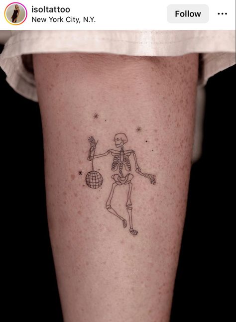 Girly Skeleton Tattoo, Disco Skeleton Tattoo, Cool Fineline Tattoo, Delicate Skeleton Tattoo, Skeleton Tattoo Women, Skeleton Listening To Music Tattoo, Mini Skeleton Tattoo, Dainty Skeleton Tattoo, Little Skeleton Tattoo