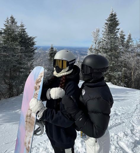 Winter jacket, black winter coat, black jacket, aesthetic, snow pants, cute snow pants, cute winter wear,skiing, snowboarding Snow Pants Aesthetic, White Snow Pants Outfit, All Black Ski Outfit, Cute Snow Pants, Black Jacket Aesthetic, Snow Pants Outfit, Black Ski Outfit, Cute Snowboarding Outfits, Holidays Aesthetic