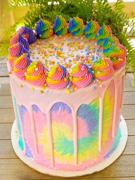 Tie Dye Themed Birthday Party, The Dye Birthday Cake, Tyedye Cake Ideas, Tye Dye Birthday Party Ideas Food, Tye Dye Birthday Party Ideas Decorations, Tie Dye Birthday Party Decorations, Tie Dye Party Ideas Decorations, Rainbow Tie Dye Birthday Party, Tie Dye Birthday Theme