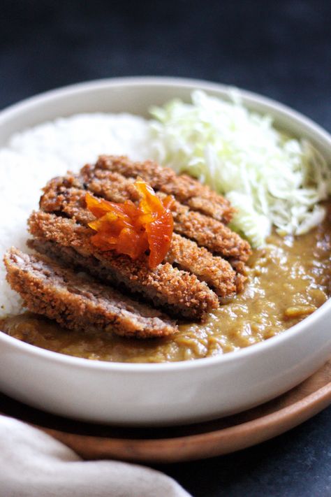 Impossible® Menchi-Katsu with Umami Japanese Curry (plant-based) – NO EGGS OR HAM Menchi Katsu, Curry Plant, Impossible Burger, Japanese Curry, Meat Alternatives, Vegan Eats, Asian Cooking, Whole 30 Recipes, Vegan Eating