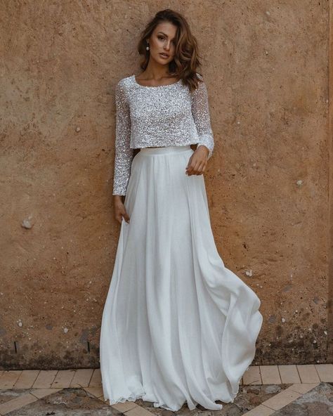 Choose Wedding Dress, Ideas Matrimonio, 2 Piece Wedding Dress, Crop Top Wedding Dress, Column Wedding Dress, Two Piece Wedding Dress, Anna Campbell, Cheap Wedding Dresses Online, Wedding Skirt