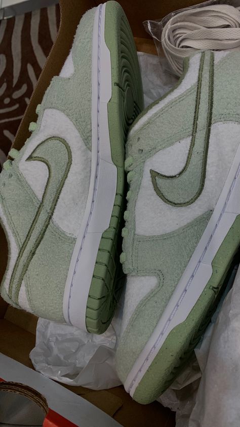 Light Green Dunks, Green Dunks, Crocs Fashion, White Nike Shoes, All Nike Shoes, Shoe Wishlist, Nike Air Shoes, Cute Nike Shoes, Classic Women