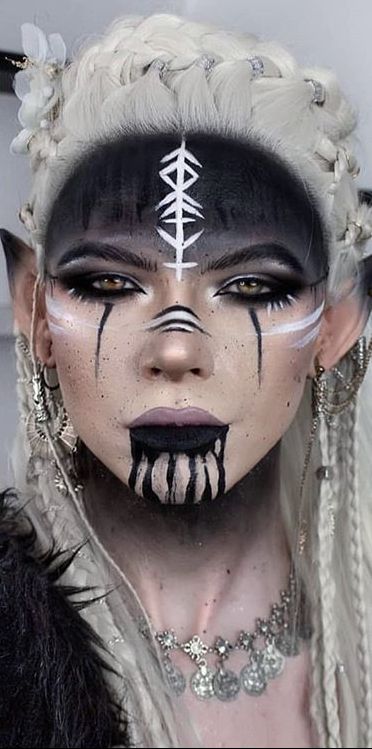 Nordic Goddess Costume, Rune Makeup, Norse Goddess Makeup, Viking Face Paint Men, Goddess Face Paint, Gladiator Makeup, Wendigo Makeup, Warrior Makeup Men, Halloween Makeup Viking