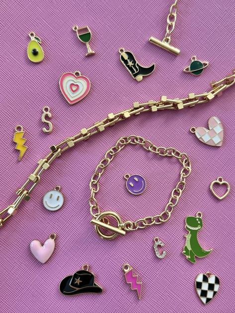 This Wednesday it's happening! Our first Jewelry Charm Bar! While we're at it we're going to have the Trucker Hat Bar set up too! Stop by from 5:30 to 7:30pm for a guaranteed good time! 💍👑🌞 Event link: https://fb.me/e/1VHs8odnP #thepinkpug #midlandtx #jewelrycharmbar #truckerhatbar #shopthepug Charm Bar Set Up, Charm Bar, Bad Influence, Bar Set Up, Jewelry Fashion Trends, Bar Set, Night Shirt, Girls Night, Charm Jewelry