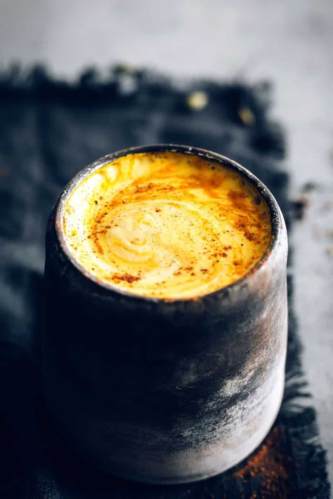 Our New Favorite Way To Warm Up: Chai-Spiced Turmeric Latte Turmeric Latte Recipe, Turmeric Golden Milk, Milk Photography, Hello Glow, Turmeric Latte, Turmeric Tea, Golden Milk, Chai Spice, Organic Turmeric