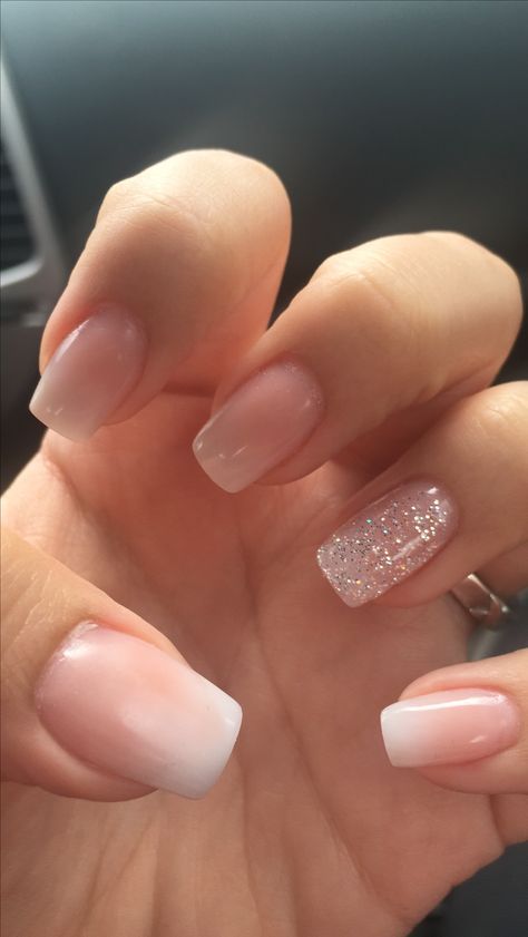 Nail Nude, Rose Nail Design, Bling Nail Art, Matte Nails Design, Ombre Nail Designs, Rose Nails, Nail Art Wedding, White Nail, Dipped Nails