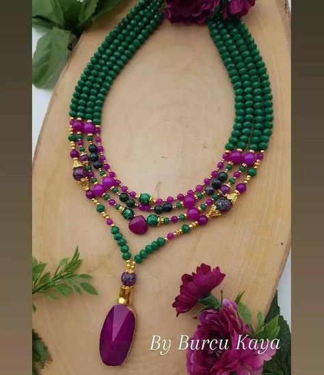 Beaded Jewelry Necklaces, Beaded Necklace Designs, Gemstone Necklaces, Beaded Jewelry Tutorials, Beads Jewellery, Handmade Jewelry Tutorials, Jewelry Accessories Ideas, September 8, Handmade Fashion Jewelry