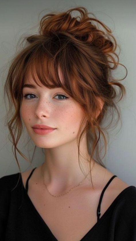 Curly Hair With Fringe, Hair Chop, Hair With Fringe, Curly Hair Fringe, Shaggy Long Hair, Diy Fashion Projects, Date Makeup, Night Beauty, Hair 2024