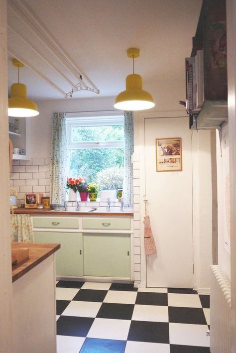 Before & After: 1950's Kitchen Renovation Gets A Modern Update | Apartment Therapy 1950’s Kitchen, 50s Kitchen, Checkered Floor, Model Dapur, 1950s Kitchen, Kabinet Dapur, Bright Kitchens, Kitchen Renovations, Kitchen Diner