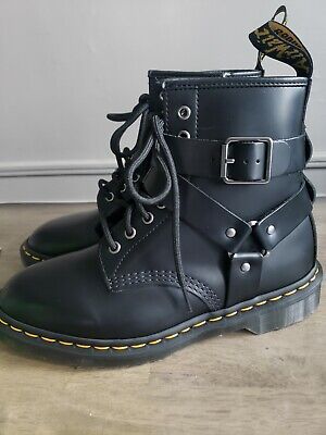 ad eBay - Find many great new & used options and get the best deals for Dr Martens Cristofor Boots Women's Size 8 Black Leather Harness Buckle Lace-up at the best online prices at eBay! Free delivery for many products! Black Leather Harness, Leather Harness, Low Block Heels, Biker Style, Dr. Martens, Ebay Finds, Outdoor Activities, Block Heels, Womens Boots