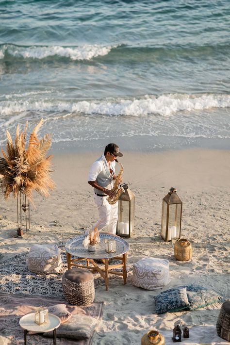 Boho Chic Beach Party, Dream Beach Wedding, Beach Dinner, Boho Beach Wedding, Beach Events, Beach Bonfire, Beach Lounge, Beach Festival, Wedding Venues Beach