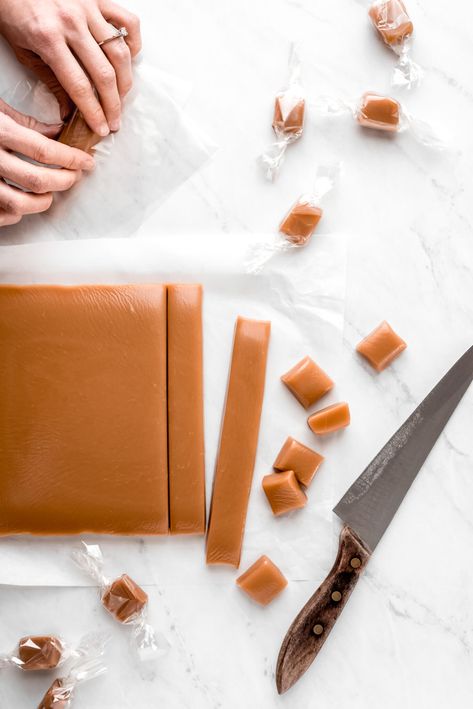 Soft, creamy, melt-in-your-mouth Homemade Caramels are the perfect holiday gift! Package them up and enjoy this heavenly candy all season long. #caramel #homemadecandy #christmastreats | GarnishandGlaze.com Soft Caramels Recipe, Apple Cider Caramels, Soft Caramel, Caramel Recipes, Homemade Caramel, Homemade Candies, Easy Pumpkin, Autumn Flavors, Homemade Christmas