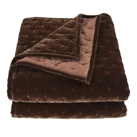 HiEnd Accents Stella Faux Silk Velvet Quilt, 1PC - Bed Bath & Beyond - 35851212 Velvet Bedspread, Rustic Quilts, Oversized Throw Blanket, Velvet Duvet, Ruffle Pillow, Bad Inspiration, Velvet Quilt, Velvet Bed, Leather Pillow