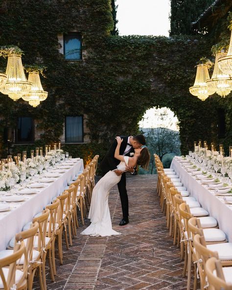 ✨ Jacquline & Alessandro’s Tuscan Wedding ✨ This beautiful celebration took place at the picturesque Borgo Bastia Creti in Tuscany. Alessandro, being Italian, and Jacquline, being American, brought together family and friends from Italy and the USA, creating a truly special occasion. The day was a perfect blend of Italian chic and American charm, filled with unforgettable moments. #WeddingPhotography #TuscanyWeddings #LoveStory #ItalianWeddings #BorgoBastiaCreti #WeddingInspiration #Wedding... Italian Chic, Florence Wedding, Tuscan Wedding, Tuscany Wedding, Italian Wedding, Italy Wedding, Tuscany, Love Story, Wedding Photos