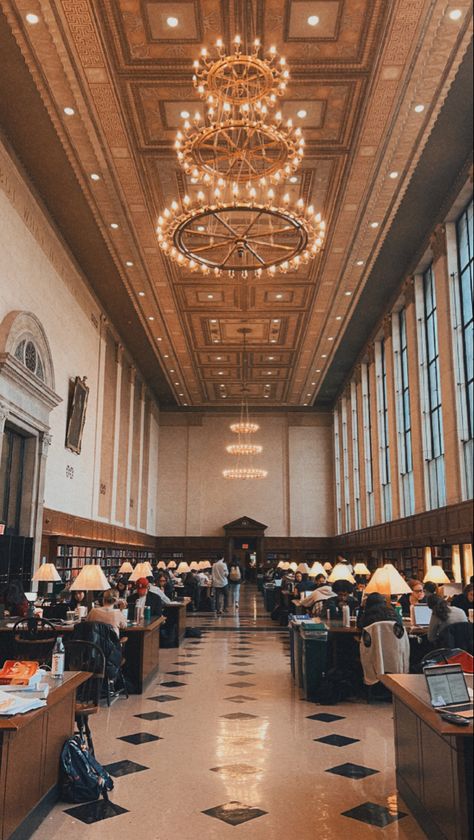 Butler Library Columbia, Columbia University Aesthetic, Columbia Library, Columbia Business School, College Senior Year, Columbia University Library, Oxford Comma, University Aesthetic, Degree Holder