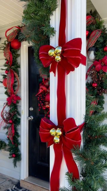 Evelyn Molina on Instagram: "If you watched my reel from yesterday you seen my tips for hanging garland on your front porch. Well this is how she turned out. I’ll also share next how I made the door swag. . . . . #christmasporch #christmas #christmasiscoming #christmashome #frontporchdecor #holidaydecor #christmasideas" Christmas Entry, Door Swag, Christmas Front Doors, Christmas Porch Decor, Christmas Hanging Decorations, Hanging Garland, Christmas Hanging, Christmas Inspo, Christmas Swags