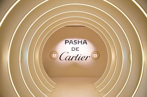 Cartier Exhibition, Cartier Event, Pasha De Cartier, Interactive Art Installation, Purple Carpet, Miniature Photography, Window Display Design, Big Mirror, Museum Displays