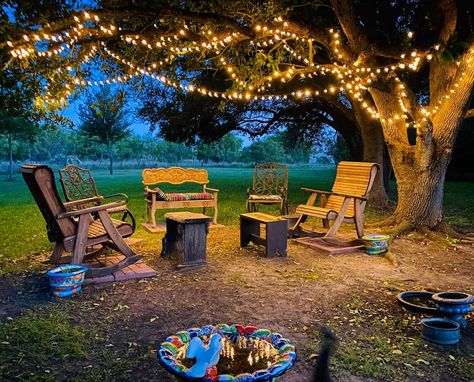 Hangout Spot Ideas Outside, Outdoor Sesh Spot, Garden Hangout Area, Hangout Spot In Woods, Teen Backyard Hangout, Hangout Spot Outside, Bonfire Party Ideas Backyard, Hangout Spot Ideas, Woods Hangout Spot