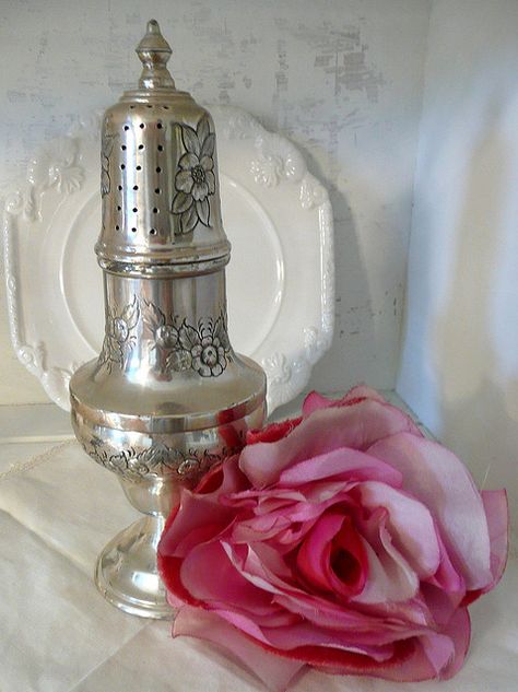 European Home Decor, Market Shopping, Shiny Silver, Shabby Chic Decor, Chic Decor, Decorative Bells, Perfume Bottles, Shabby Chic, Design Inspiration