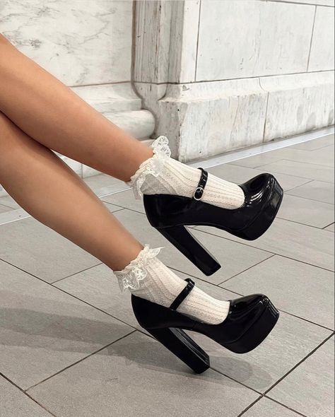 Anna Johnson, Heels And Socks, Frilly Socks, Pretty Heels, How To Walk, Cute Shoes Heels, Lace Socks, Fancy Shoes, Socks And Heels