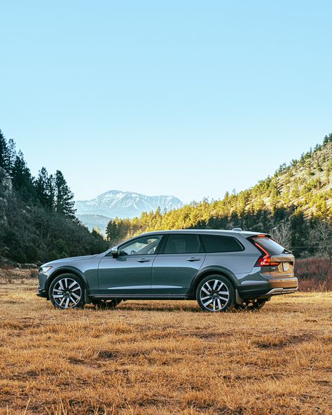 Volvo V90 Cross Country, Side Walkway, Volvo V40 Cross Country, Hosting Guests, Castle Rock, Cross Country, Mountain View, Luxury Resort, Wild West