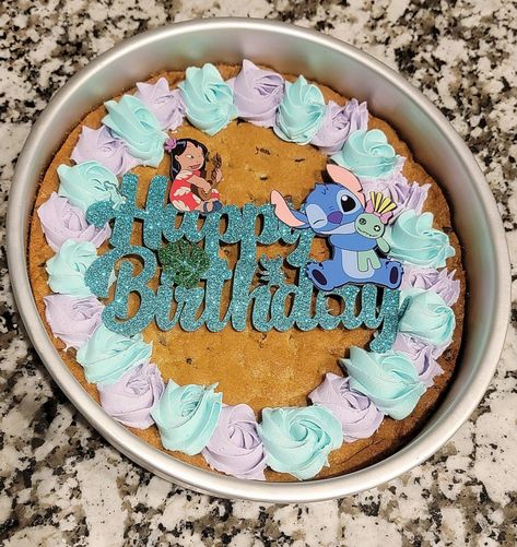 #liloandstitch #cookie #cake #Cookiecake #wilton #lilo #stitch #birthdaycake Stitch Cookie Cake, Lilo And Stitch Cookie Cake, Birthday Cake Lilo And Stitch, Lilo And Stitch 2 Tier Cake, Kilo And Stitch Cake, Stich Birthday Cake Girl, Lilo And Stitch Cake, Stitch Cake, Cookie Cake Birthday