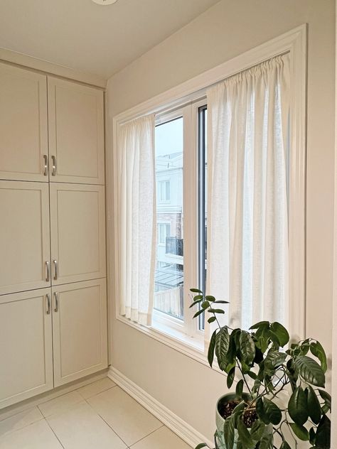 Cafe Curtains Living Room, Curtains For Doors, Linen Cafe Curtains, Tension Rod Curtains, Curtains For Windows, Windows Curtains, Cafe Rod, Curtains Linen, Narrow Rooms