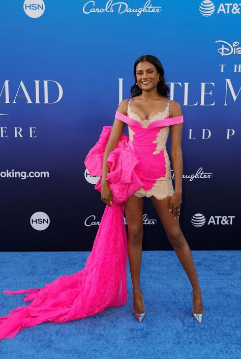 Red Carpet Women, Little Mermaid Premiere, Black Ariel, Hot Pink Gown, Pink Train, Nina Ricci Dress, African Material, The Little Mermaid 2023, 2023 Red Carpet