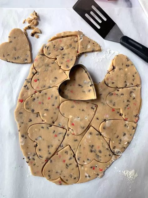 Heart Shaped Chocolate Chip Cookies | Foodtalk Heart Shaped Chocolate Chip Cookies, Shaped Chocolate Chip Cookies, Cutout Cookies, Heart Shaped Chocolate, Freezer Containers, Cut Out Cookies, Silicone Baking, Heart Candy, Cookie Sheet