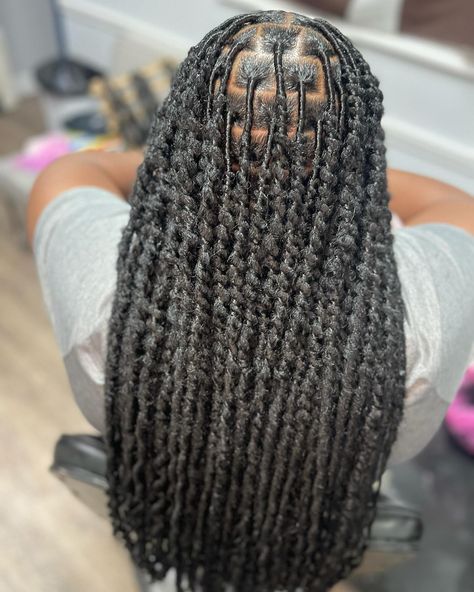 22 inch Goddess Soft Locs…. Perfect lightweight style, Last up to 3 months, 6 months with touch ups. March schedule is open. Click link in bio… . . . #JaxBraidStylist #softgirlera #boholocs #jaxbraider #softlocs #jaxbraids #jaxbraiders #locs #locstylesforwomen #locslove Goddess Soft Locs, Jah Locs, Boho Locs, Soft Locs, Loc Styles, Protective Styles, Locs, 3 Months, Hair Ideas