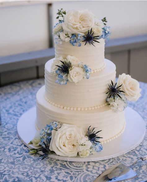 Blue Wedding Cake Designs, Wedding Cakes Light Blue, Dusty Blue And Gold Wedding Cake, Wedding Cake Blue Theme, Wedding Cakes Blue And White, Dusty Blue Cake Wedding, White Blue Wedding Cake, Wedding Cakes With Blue, Blue And Pink Wedding Cake