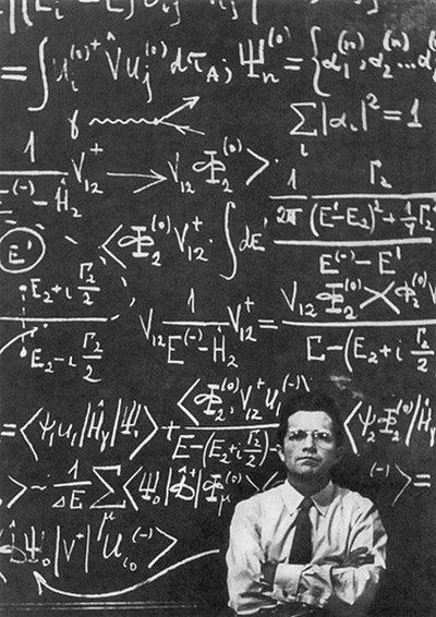 Beautiful math/physics blackboards - Physics Forums Viktor Frankl, Richard Feynman, Theoretical Physics, Physics And Mathematics, Quantum Mechanics, Quantum Physics, Equations, Albert Einstein, Science And Nature