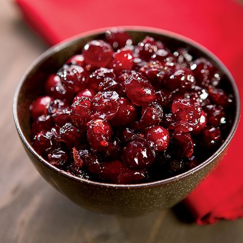 Cranberry Farm, Holiday Recipies, Jellied Cranberry Sauce, Cranberry Relish, Farm Fresh Recipes, Cranberry Sauce Recipe, Heirloom Recipes, Frozen Cranberries, Cranberry Recipes