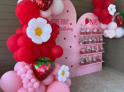 Happy Berry 1st Birthday Lucy!🍓🌸 . . A sweet baby girl is celebrating her BERRY FIRST birthday! . We were a part of her baby shower & now we got to be part of her 1st birthday!. @kershockracy97 Thank you so much for trusting us !!❤️🍓 @serpemtex balloons @balloons_online Strawberry Party Decorations, Berry 1st Birthday, Berry First Birthday, Strawberry Party, Sweet Baby Girl, Got To Be, Thank You So Much, First Birthdays, First Birthday