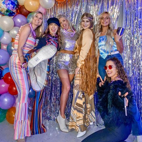 Disco party. Disco outfit. 70s outfit. Disco fever. Disco Boogie Outfit, 70d Disco Fashion, Disco Jeans Outfit, Abba Inspired Outfit Party, Celestial Disco Outfit, Seventies Party Outfit, Roller Disco Party Outfit, Jungle Disco Outfit, Funky Disco Theme Party