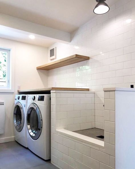 Laundry Room With Dog Kennel, Pet Washing Station, Laundry Mudroom, Stacked Laundry Room, Barn House Interior, Dog Washing Station, Basement Laundry Room, Dream Laundry Room, Basement Laundry